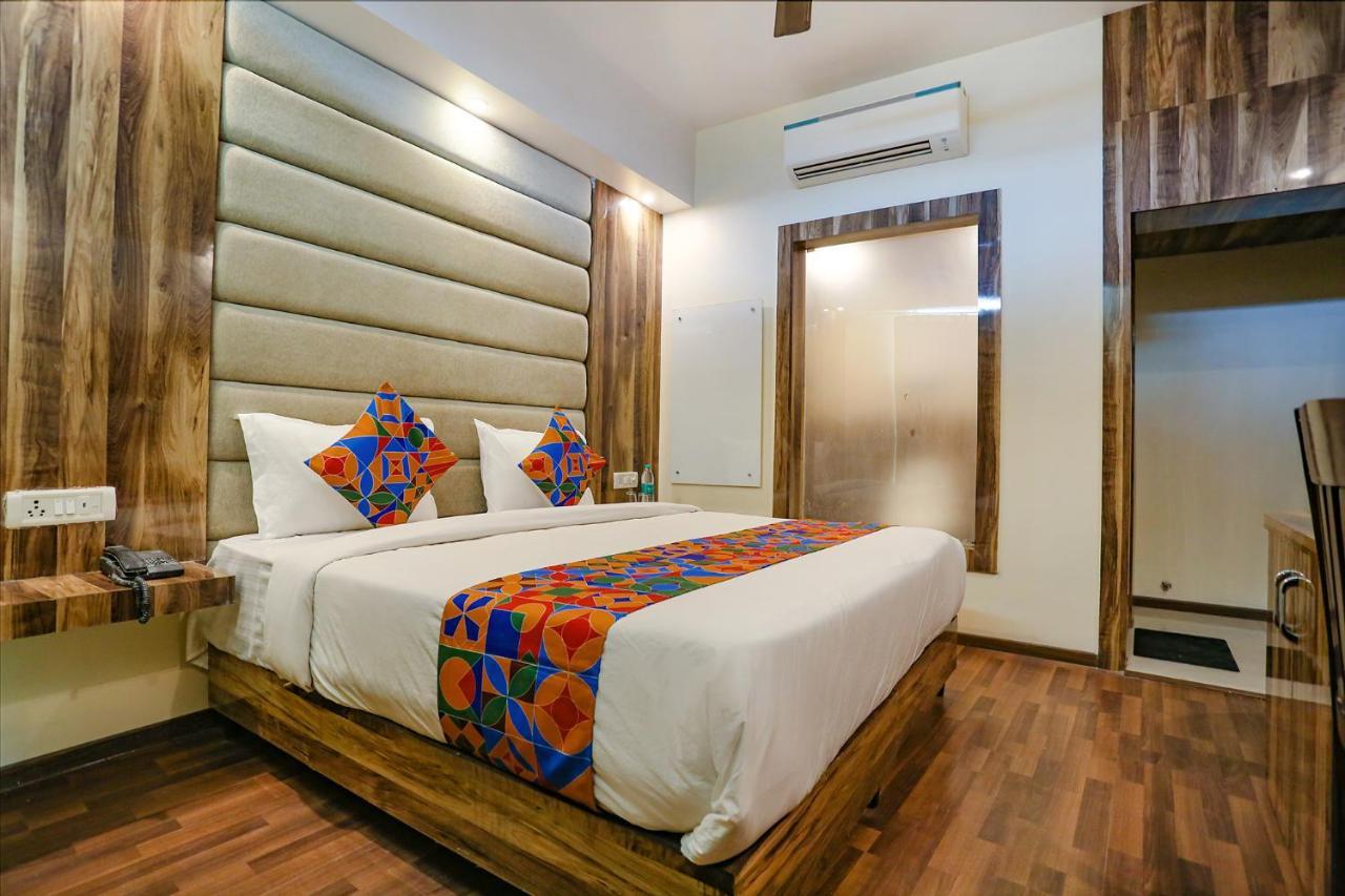 Fabexpress Kapashera Residency Near Igi Airport New Delhi Gurgaon Exterior photo